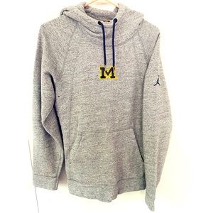 Jordan Michigan hoodie women size Small. Great condition